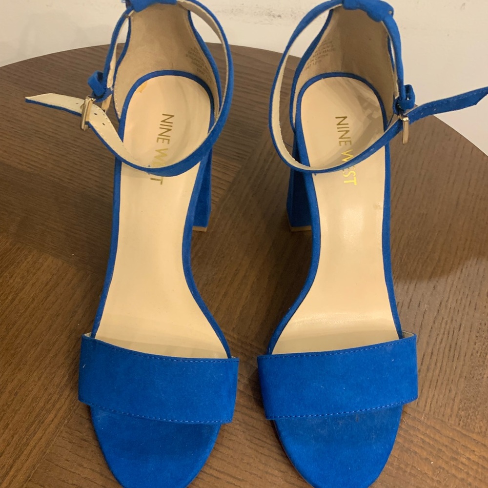Cerulean Blue Nine West Heels, Size 8.